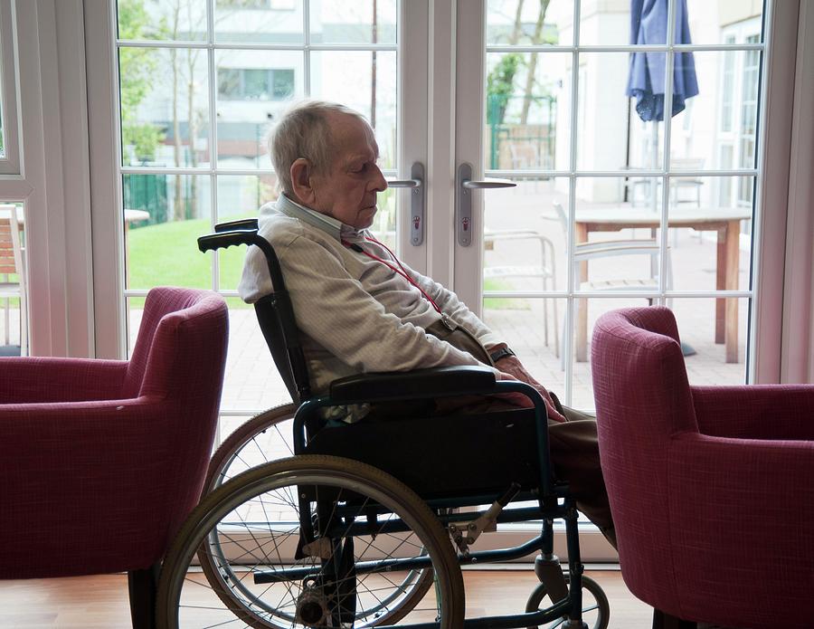 перелом шейки бедр